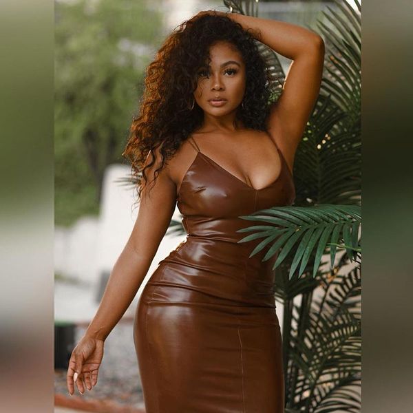 casual dresses summer brown pu leather dress women spaghetti straps v-neck backless midi bodyocn party club long, Black;gray
casual dresses summer brown pu leather dress women spaghetti straps v-neck backless midi bodyocn party club long, Black;gray