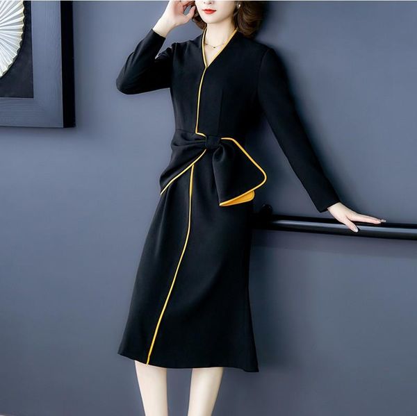 casual dresses 2021 spring runway designer mermaid women's black fashion elegant v-neck fishtail dress vestidos, Black;gray
casual dresses 2021 spring runway designer mermaid women's black fashion elegant v-neck fishtail dress vestidos, Black;gray