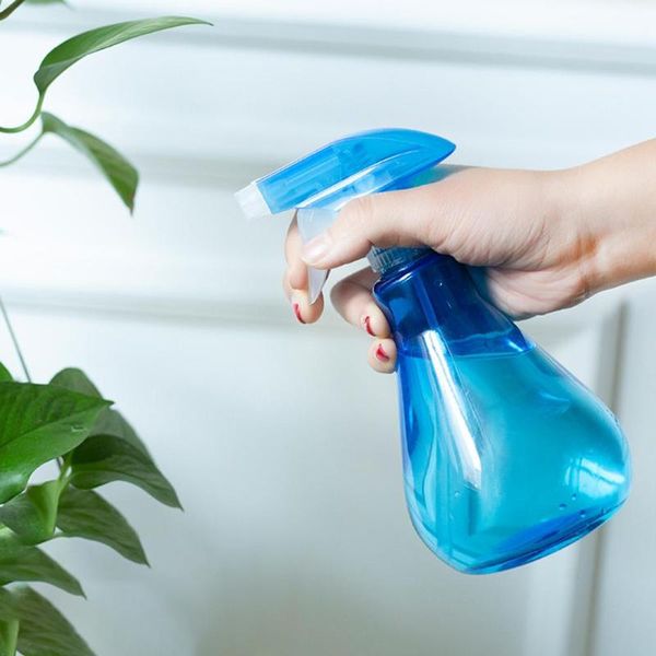 500ml 2pcs empty clear moister trigger spray bottle garden kitchen watering can plant water spray tools refillable bottle
500ml 2pcs empty clear moister trigger spray bottle garden kitchen watering can plant water spray tools refillable bottle