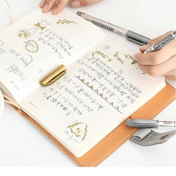 8pcs/set metal fabric markers pens permanent paint diy metalic marker pens sharpie gold silver color craftwork pen art jllyzs
8pcs/set metal fabric markers pens permanent paint diy metalic marker pens sharpie gold silver color craftwork pen art jllyzs