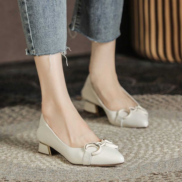 british style sheep pointed middle heel high s spring and summer solid color light mouth horse rank buckle thick women's
british style sheep pointed middle heel high s spring and summer solid color light mouth horse rank buckle thick women's