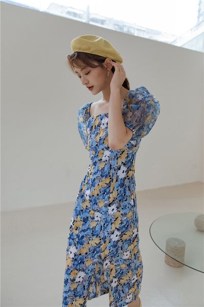 2021 new vintage blue floral mesh sleeve long summer square neck chiffon ladies korean slit clothing h4hc, Black;gray
2021 new vintage blue floral mesh sleeve long summer square neck chiffon ladies korean slit clothing h4hc, Black;gray