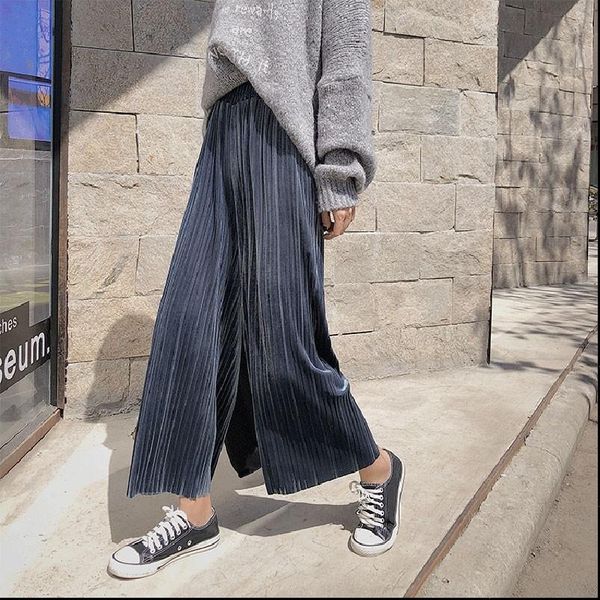solid womens pants color gold velvet pleated wide leg korean version of elastic waist loose all match slacks, Black;white
solid womens pants color gold velvet pleated wide leg korean version of elastic waist loose all match slacks, Black;white