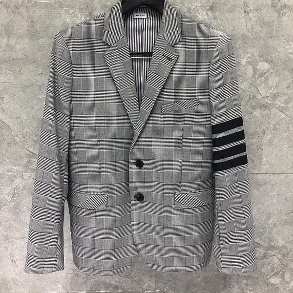 2021 fashion brand blazer men clothing gray lattice formal suit slim casual jacket single breasted wool winter coat, White;black
2021 fashion brand blazer men clothing gray lattice formal suit slim casual jacket single breasted wool winter coat, White;black