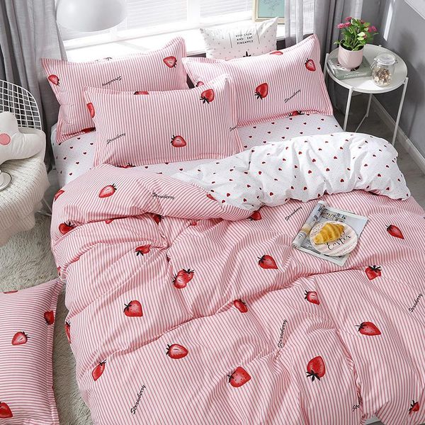 fitted sheet family quilt cover 220x240 soft double bed cover ab side strawberry bedding for home 
fitted sheet family quilt cover 220x240 soft double bed cover ab side strawberry bedding for home