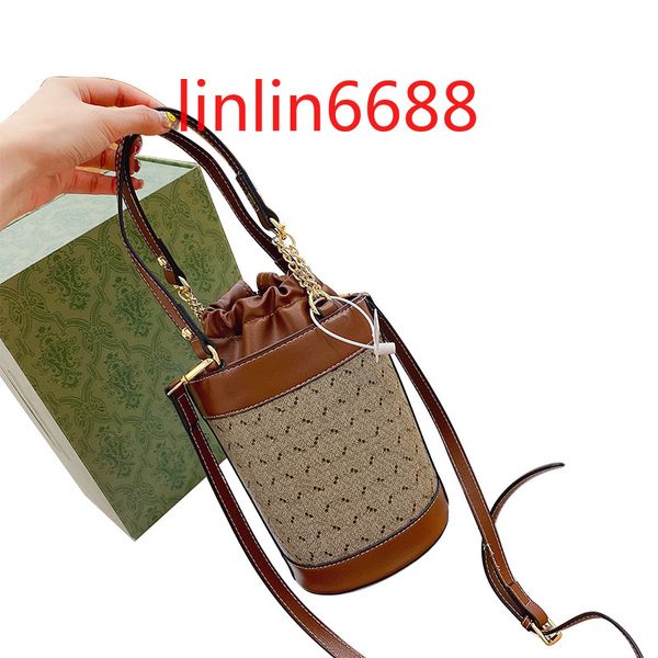 come with logo popular fashion bag women's new foreign style portable bucket bags texture ins single shoulder messenger handbag tote wa
come with logo popular fashion bag women's new foreign style portable bucket bags texture ins single shoulder messenger handbag tote wa