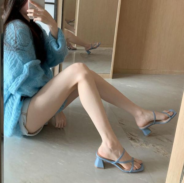 slippers rubber flip flops soft cross-tied female shoes med square toe slides fashion hawaiian comfort 2021 luxury fabric pu, Black
slippers rubber flip flops soft cross-tied female shoes med square toe slides fashion hawaiian comfort 2021 luxury fabric pu, Black