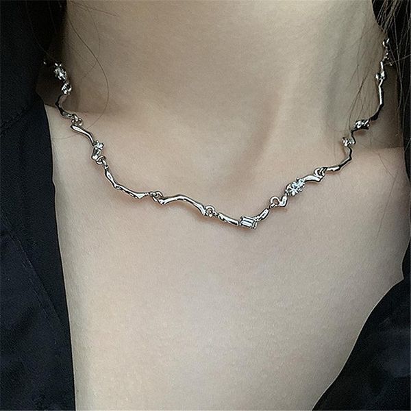 chains punki necklace wave pattern female clavicle chain ins tide niche design geometric inlaid zircon sweet cool style short section, Silver
chains punki necklace wave pattern female clavicle chain ins tide niche design geometric inlaid zircon sweet cool style short section, Silver