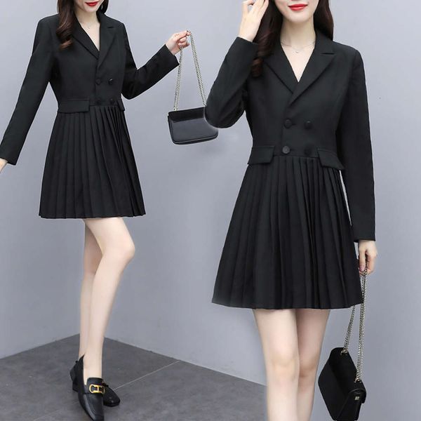 20212020 autumn new french minority foreign style waist down age reducing suit pleated skirt professional dress, Black;gray
20212020 autumn new french minority foreign style waist down age reducing suit pleated skirt professional dress, Black;gray