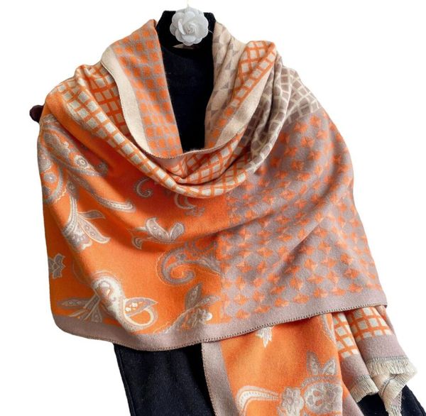 2021ss luxury brand designer scarves letter printing multicolor autumn winter satin fabric cshmere shawls keep warm fashion women accessorie, Blue;gray
2021ss luxury brand designer scarves letter printing multicolor autumn winter satin fabric cshmere shawls keep warm fashion women accessorie, Blue;gray