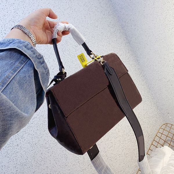 women shoulder bag genuine leather handbags fashion women's crossbody bags 25*10*18cm with box luxury designer handbag tote
women shoulder bag genuine leather handbags fashion women's crossbody bags 25*10*18cm with box luxury designer handbag tote