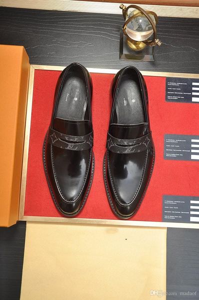 man leather shoes luxury business men's designer dress shoe fashion casual wedding shoes comfortable pointed solid color men shoess, Black
man leather shoes luxury business men's designer dress shoe fashion casual wedding shoes comfortable pointed solid color men shoess, Black
