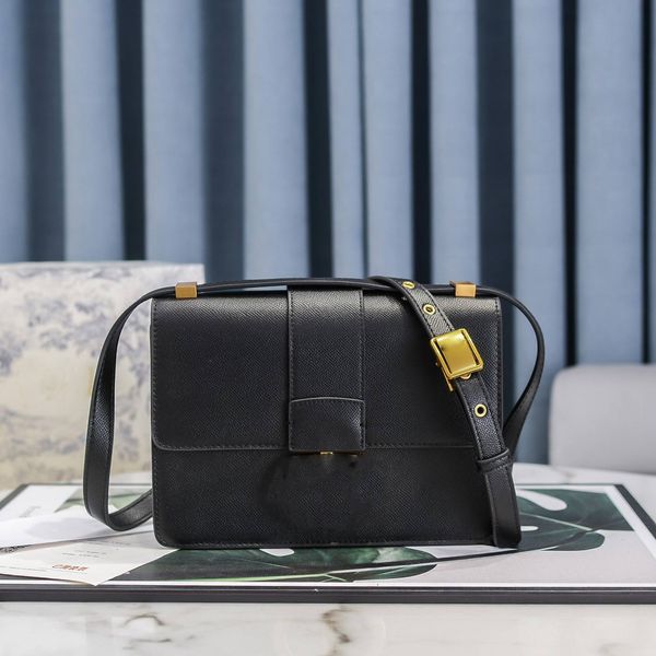 brand handbag ladies luxury shoulder bag designer palm pattern 2021 casual retro lady messenger gift d0221
brand handbag ladies luxury shoulder bag designer palm pattern 2021 casual retro lady messenger gift d0221