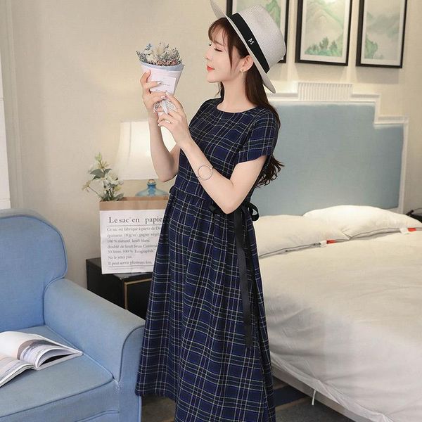 maternity dresses 2021 summer korean version of loose short-sleeved large size plaid wide long pregnant dress, White
maternity dresses 2021 summer korean version of loose short-sleeved large size plaid wide long pregnant dress, White