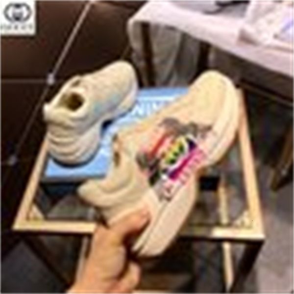 women and men sneakers loafers boots moccasins buckles lace-ups dress shoes designer luxury qbbe, Red;white 
women and men sneakers loafers boots moccasins buckles lace-ups dress shoes designer luxury qbbe, Red;white