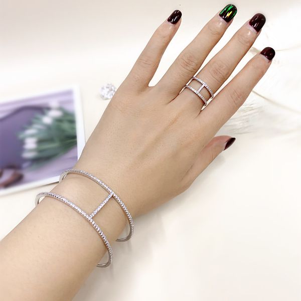bangles bracelet fashion personality simple women's diamond i-shaped opening ring jewelry combination, Black
bangles bracelet fashion personality simple women's diamond i-shaped opening ring jewelry combination, Black