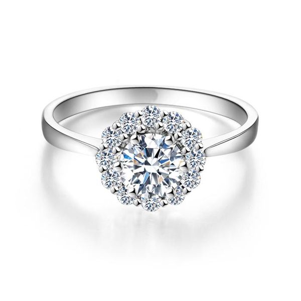 cluster rings 14k au585 white gold ring women wedding anniversary engagement party flower 6 claw round moissanite diamond elegant trendy, Golden;silver
cluster rings 14k au585 white gold ring women wedding anniversary engagement party flower 6 claw round moissanite diamond elegant trendy, Golden;silver