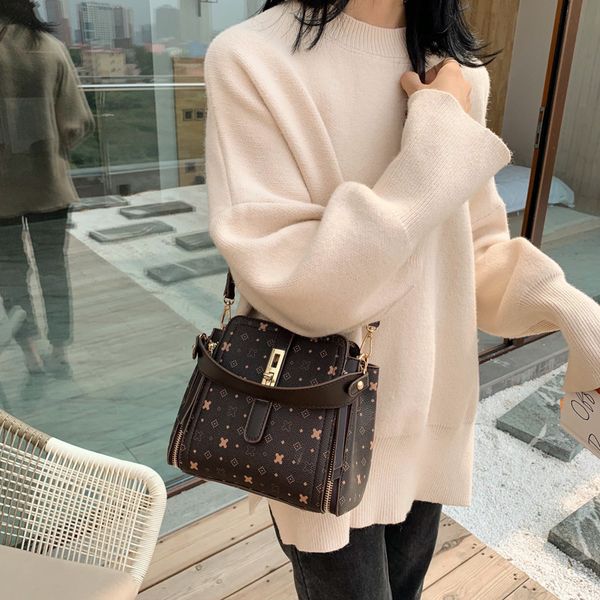 women crossbody bag handbags for female fashion new hobos diamond lattice new tote bag messenger bags clutch handbag
women crossbody bag handbags for female fashion new hobos diamond lattice new tote bag messenger bags clutch handbag
