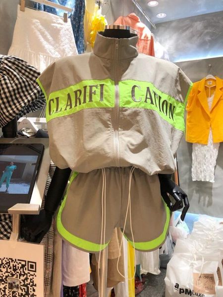 women's tracksuits korea dongdaemun 2021 spring sports contrast letter drawstring zipper jacket elastic shorts set, Gray
women's tracksuits korea dongdaemun 2021 spring sports contrast letter drawstring zipper jacket elastic shorts set, Gray