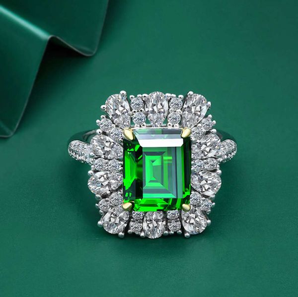 hbp fashion 2021 new s925 pure silver high carbon 9 * 11 emerald cutting with full diamond luxury street p
hbp fashion 2021 new s925 pure silver high carbon 9 * 11 emerald cutting with full diamond luxury street p