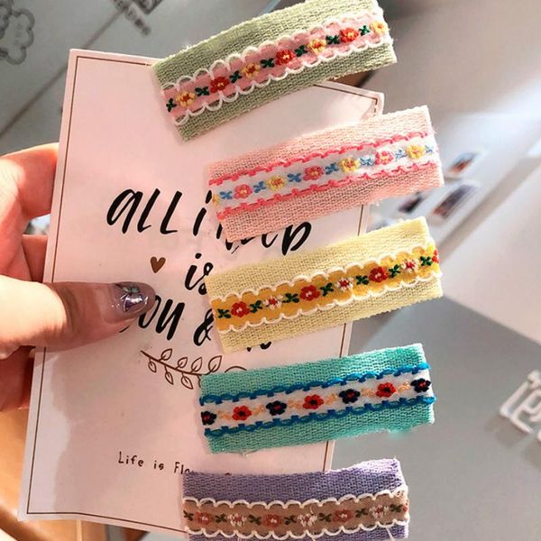 ethnic style simple cute embroidery flower fabric bb clip kids hair accessories fashion sweet girl children's hairpins headwear, Slivery;white
ethnic style simple cute embroidery flower fabric bb clip kids hair accessories fashion sweet girl children's hairpins headwear, Slivery;white