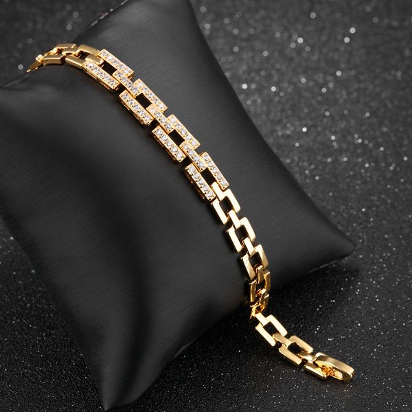 gold plated copper inlaid zircon bracelet for women, Golden;silver
gold plated copper inlaid zircon bracelet for women, Golden;silver