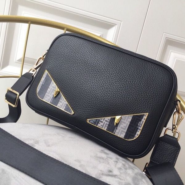 single hand fend corfen men's shoulder messenger bag new personality small monster eyes leather casual hand messenger bag dual purposep
single hand fend corfen men's shoulder messenger bag new personality small monster eyes leather casual hand messenger bag dual purposep