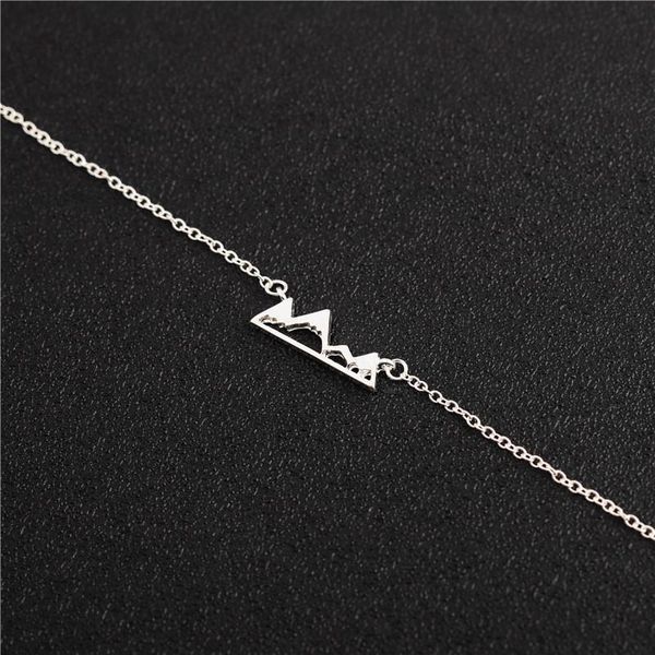 2021 mountain peak charm necklace hollow pendant snow mountain necklace silver gold fashion simple outdoor landscape ladies men
2021 mountain peak charm necklace hollow pendant snow mountain necklace silver gold fashion simple outdoor landscape ladies men