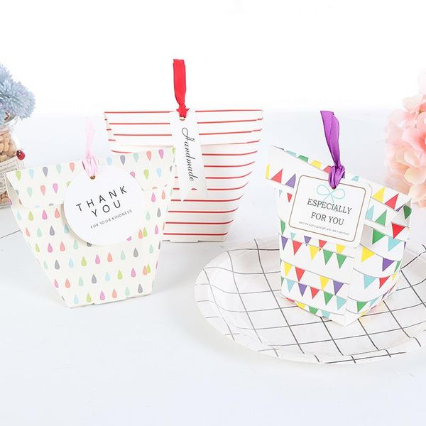 gift wrap candy box kraft paper white wedding dragee pie party bag green cardboard packaging
gift wrap candy box kraft paper white wedding dragee pie party bag green cardboard packaging