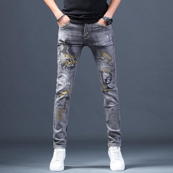 2021 men's brand ripped embroidered teenagers jeans slim fit feet loose straight casual long pants men's all-match autumn, Blue
2021 men's brand ripped embroidered teenagers jeans slim fit feet loose straight casual long pants men's all-match autumn, Blue