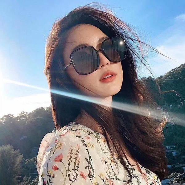 2020 brow oversized metal edge sunglasses fashion women vintage brand designer uv400 square sun glasses gafas de sol hombre
2020 brow oversized metal edge sunglasses fashion women vintage brand designer uv400 square sun glasses gafas de sol hombre
