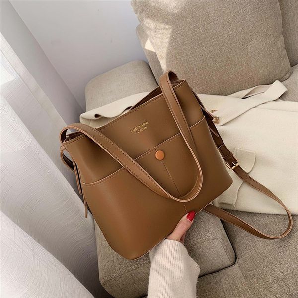 2021 new women bag bucket bag women pu leather shoulder bags brand designer ladies crossbody messenger bags
2021 new women bag bucket bag women pu leather shoulder bags brand designer ladies crossbody messenger bags