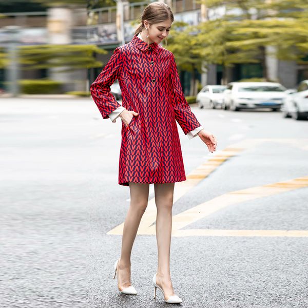windbreaker runway autumn winter new women's fashion party office vintage elegant chic print long sleeve jacket vapg, Tan;black
windbreaker runway autumn winter new women's fashion party office vintage elegant chic print long sleeve jacket vapg, Tan;black
