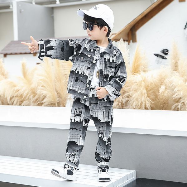 2021 new fashionable ensemble printed tracksuits ensembles of casual children's clothing sports suits boys jacket + iltj, White
2021 new fashionable ensemble printed tracksuits ensembles of casual children's clothing sports suits boys jacket + iltj, White