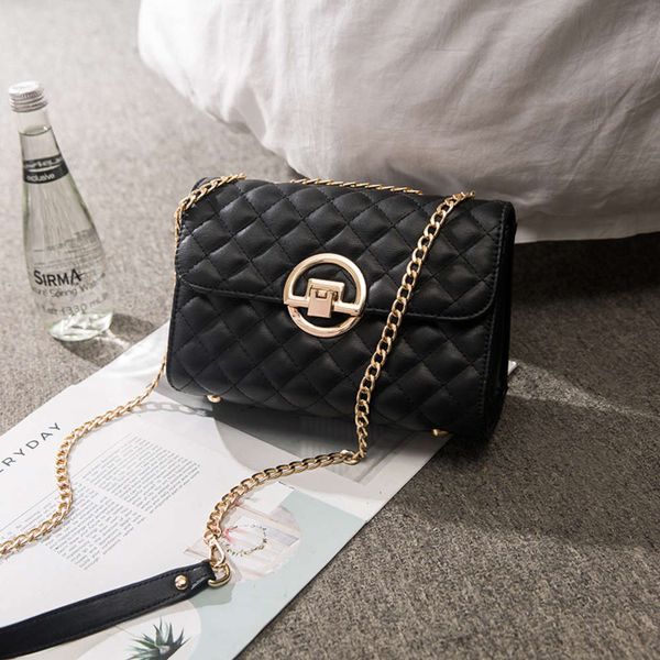 fashion 2021 spring new korean women's single shoulder fashion simple cross box rhombic bag
fashion 2021 spring new korean women's single shoulder fashion simple cross box rhombic bag