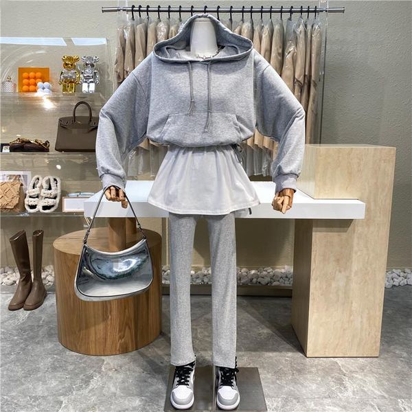 women's two piece pants brand original design spliced hooded hoodies with white edge skirt and sets of slim elastic waist suit
women's two piece pants brand original design spliced hooded hoodies with white edge skirt and sets of slim elastic waist suit
