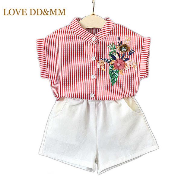 love dd&mm girls sets summer children's clothing kids chiffon striped print sleeveless shirts + shorts suit for girl costume 210715, White
love dd&mm girls sets summer children's clothing kids chiffon striped print sleeveless shirts + shorts suit for girl costume 210715, White
