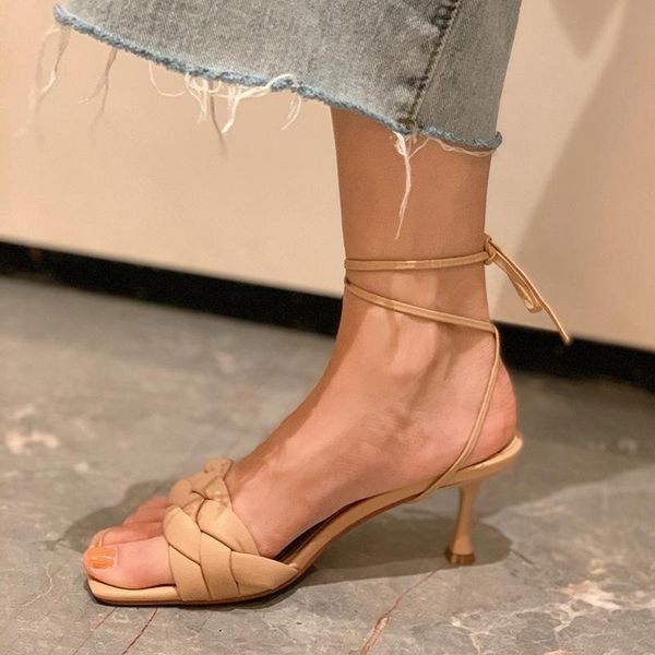 dress shoes sandals women's summer 2021 woven square head thin heel one line with cat and two strap high heels, Black
dress shoes sandals women's summer 2021 woven square head thin heel one line with cat and two strap high heels, Black