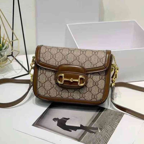 handbag women's new saddle with one shoulder cross carrying fashion bag 1995 advanced feeling
handbag women's new saddle with one shoulder cross carrying fashion bag 1995 advanced feeling