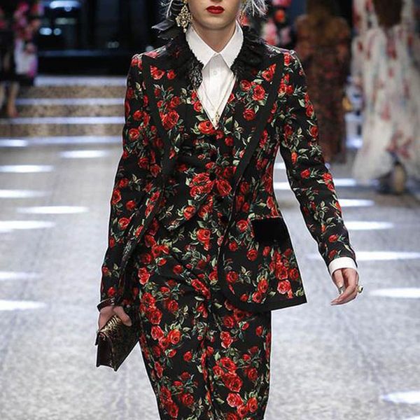 women's suits & blazers 2021 spring autumn designer jacket rose flower printed women office lady notched outwear casual, White;black
women's suits & blazers 2021 spring autumn designer jacket rose flower printed women office lady notched outwear casual, White;black