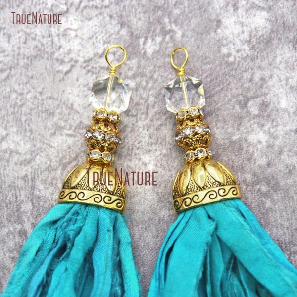 pendants 10pcs turquoises sari silk tassel with crystal and gold rhinestone ball yarn ribbon pendant pm20066, Black
pendants 10pcs turquoises sari silk tassel with crystal and gold rhinestone ball yarn ribbon pendant pm20066, Black