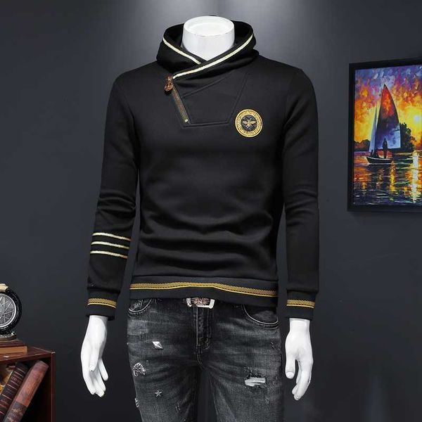 2021 autumn new european goods simple badge embroidery diagonal collar hooded casual simple long-sleeved sweater men's trend, Black
2021 autumn new european goods simple badge embroidery diagonal collar hooded casual simple long-sleeved sweater men's trend, Black