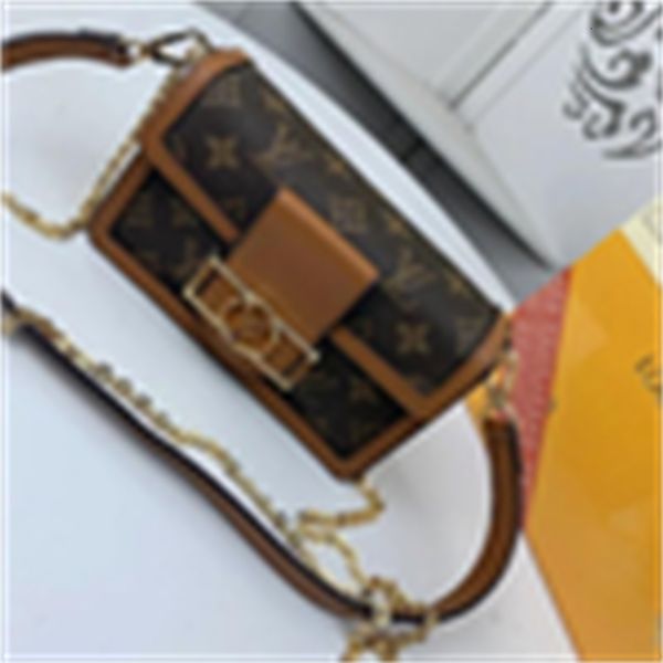 totes brand designer luxury m68746 women's bag, shoulder bag, messenger cross bag, chain bag handbags iconic handles shoulder bags body
totes brand designer luxury m68746 women's bag, shoulder bag, messenger cross bag, chain bag handbags iconic handles shoulder bags body