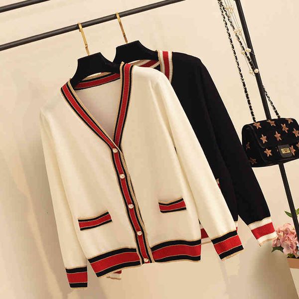 women's sweaters 2021 spring autumn korean v-neck patchwork pearls buttons cardigan women elegant sweater modis black white a, White;black
women's sweaters 2021 spring autumn korean v-neck patchwork pearls buttons cardigan women elegant sweater modis black white a, White;black
