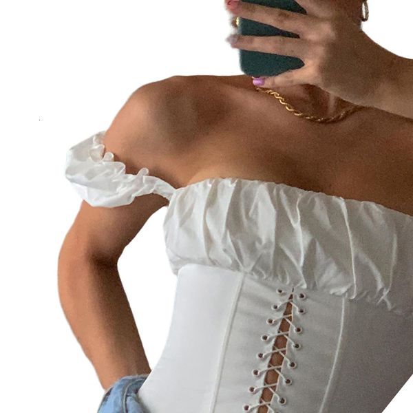 women square neck retro leaf day mounting slender t-shirt suitable for mode street shooting (s//l, White 
women square neck retro leaf day mounting slender t-shirt suitable for mode street shooting (s//l, White