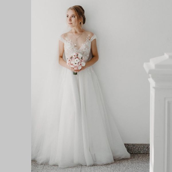 2022 simple tulle beach boho wedding dresses a line bridal gowns sheer neck cap sleeve appliques pleats long bohemian country style, White
2022 simple tulle beach boho wedding dresses a line bridal gowns sheer neck cap sleeve appliques pleats long bohemian country style, White