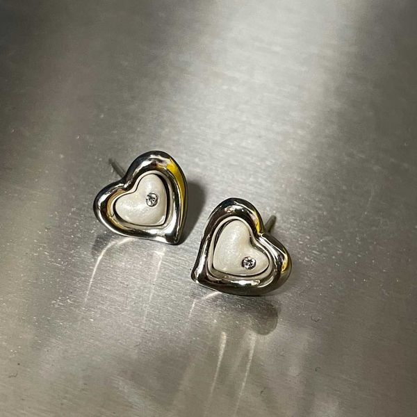 silver love earrings with 18k color preserving lacquer print and love pearl earrings for female n7-5d8-2
silver love earrings with 18k color preserving lacquer print and love pearl earrings for female n7-5d8-2