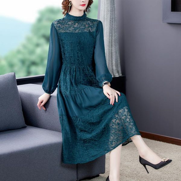 casual dresses floral embroidery lace long sleeve midi dress 2021 spring vintage 5xl plus size elegant women bodycon party vestido, Black;gray
casual dresses floral embroidery lace long sleeve midi dress 2021 spring vintage 5xl plus size elegant women bodycon party vestido, Black;gray