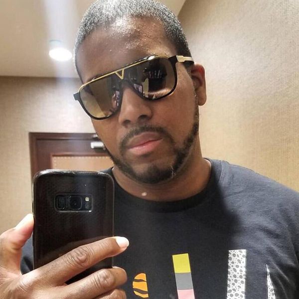 sunglasses classic vintage square mens brand designer women shade male black pilot driver's glasses v letter decorative eyewear, White;black
sunglasses classic vintage square mens brand designer women shade male black pilot driver's glasses v letter decorative eyewear, White;black