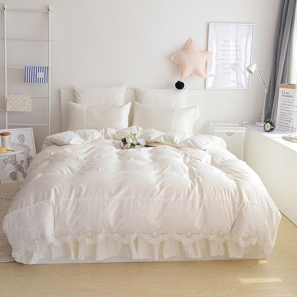 bedding sets wedding luxury silk king size duvet cover set princess bedclothes bed linen rice white lace quilt
bedding sets wedding luxury silk king size duvet cover set princess bedclothes bed linen rice white lace quilt